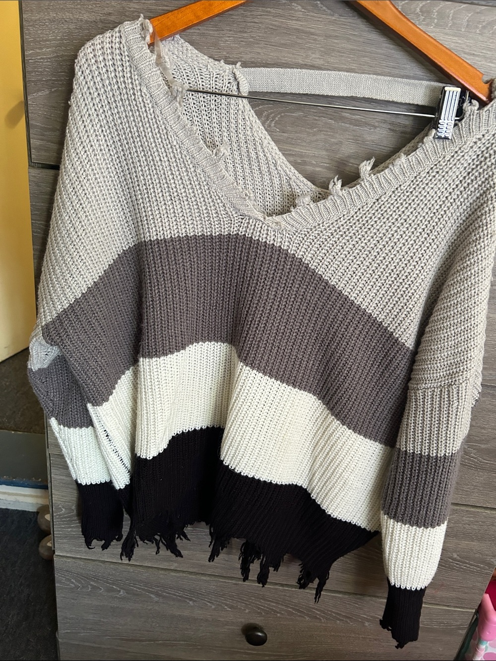 Rue21 Neutral Striped Distressed V-Neck Sweater in Cream, Gray, and Black